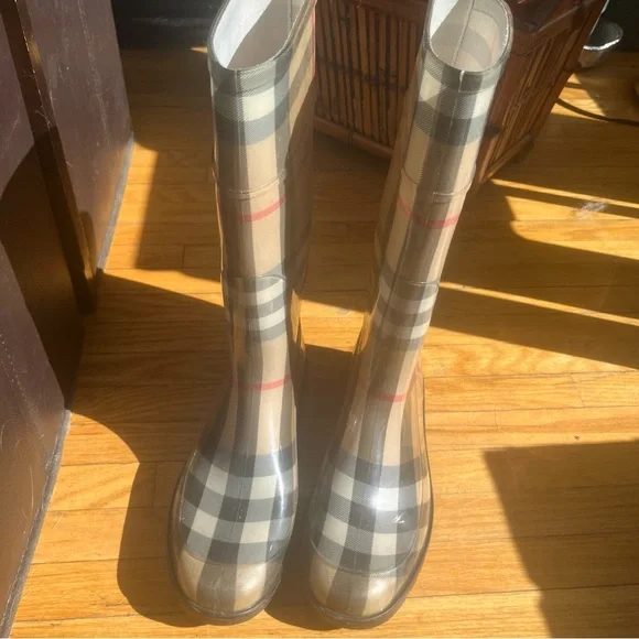 Plaid Rain Boots - Picture 10 of 11